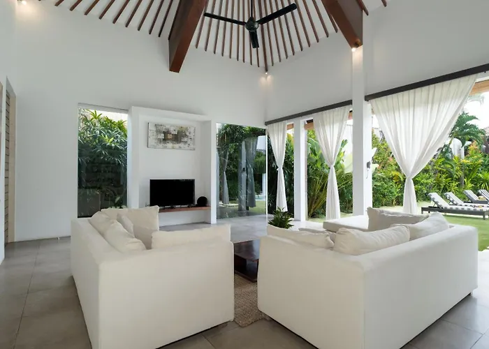 Villa Alice By Villa Finder Seminyak 